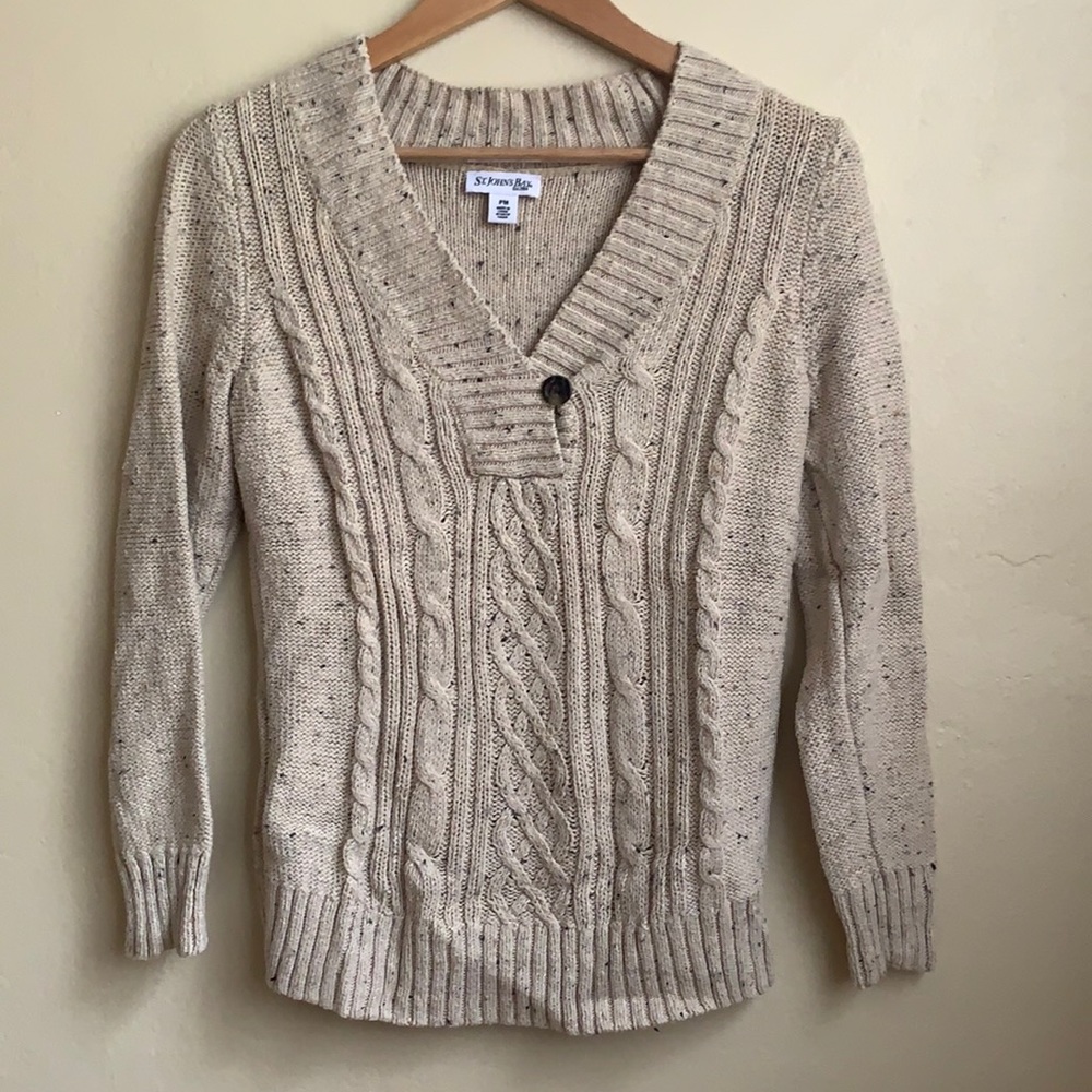 St. John’s Bay cable knit sweater petite medium